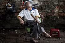 Ăn trầu, hút thuốc lào độc ngang thuốc trừ sâu 