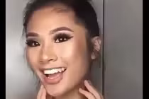 Giật mình với màn “vịt hóa thiên nga” của cô gái châu Á