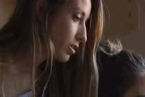 Gặp thiếu nữ sinh ra đã không có “cô bé”