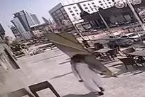 Hi hữu người đàn ông may mắn thoát chết trong gang tấc