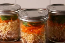 Cách nấu sẵn mì ăn liền khi du lịch