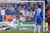 10 pha cản phá penalty xuất thần của các thủ môn