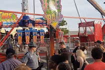 Ghế văng khỏi vòng xoay cảm giác mạnh, một người thiệt mạng