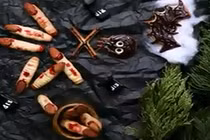Video: Cách làm bánh quy ngón tay ma quái mùa Halloween