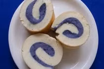 Cách làm bánh bông lan cuộn không cần lò nướng