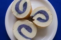 Cách làm bánh bông lan cuộn không cần lò nướng