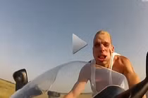 Mặt biến dạng khủng khiếp vì chạy xe tốc độ cao