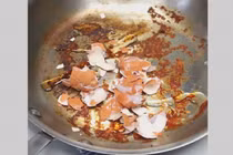 Mẹo hữu ích sử dụng lại nguyên liệu bỏ đi trong bếp