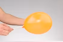 4 trò ảo thuật với bóng bay ai cũng có thể làm