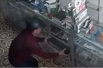 Nam thanh niên thản nhiên vào hiệu thuốc lấy trộm két tiền