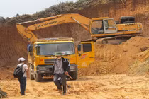 CT Đà Nẵng ký loạt cấp phép trước nghỉ hưu... 1 ngày