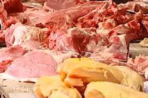 Thịt tồn dư kháng sinh nguy hiểm thế nào?