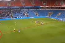10 pha đá phạt trực tiếp ghi bàn đẹp mắt của thủ môn