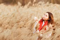 Phải chăng đàn bà lụy tình quá ngốc nghếch?