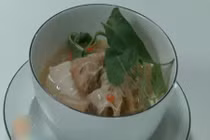 Món lẩu gà măng cay cho cả nhà sum họp đầu năm