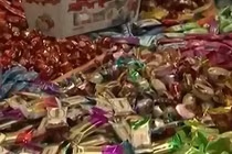 Bánh kẹo Tết Trung Quốc đội lốt đặc sản Việt