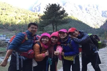 Người Việt kêu cứu từ vùng động đất ở Nepal