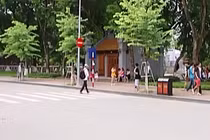 Phố đi bộ tiếp tục được quyền “sống“