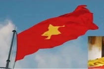 Tiết lộ thú vị về ngôi làng 70 năm may cờ Tổ quốc