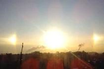 Sửng sốt với hiện tượng mặt trời giả kỳ thú trên bầu trời Nga