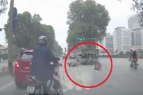 Những pha tai nạn thoát chết đến khó tin đầu năm 2017