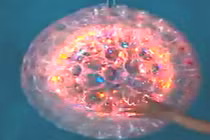 Bí quyết làm chiếc đèn chùm đơn giản từ cốc nhựa