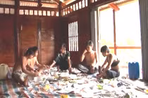 Ngôi làng uống rượu từ sáng đến tối, 40 tuổi đã già