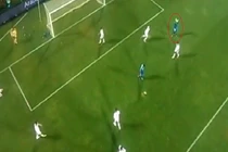 Tình huống phạt thẻ vàng lạ nhất thế giới