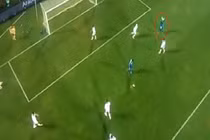 Tình huống phạt thẻ vàng lạ nhất thế giới