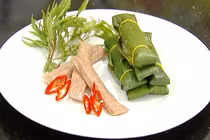 Hàng loạt nguy hiểm khó lường từ nem chua bẩn