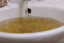 Lo nơm nớp nước bẩn ở đô thị