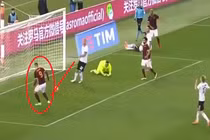 Top 10 pha bỏ lỡ không tưởng trong bóng đá