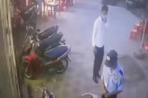 Video: Thanh niên táo tợn trộm xe máy ngay trước mặt bảo vệ