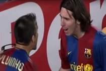 Video: Không thể rời mắt những pha hat-trick quá đáng nhớ này