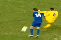 Clip hướng dẫn cách sơ cứu khi gặp người bị đau tim