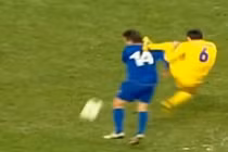 Clip hướng dẫn cách sơ cứu khi gặp người bị đau tim