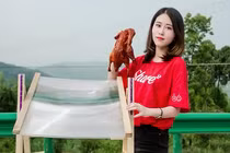 “Thánh ăn công sở” nướng vịt bằng năng lượng mặt trời cực chất