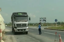 Lật tẩy mánh khóe chở quá tải trọng cực tinh vi