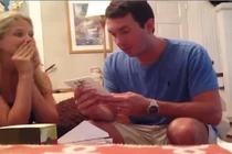 1001 biểu cảm đáng yêu của chồng khi biết vợ có bầu