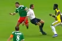 Video những tình huống hài hước của các trọng tài