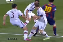 Messi biến ba hậu vệ của Bayern Munich thành những “gã hề“