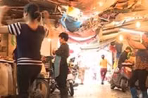 Xem tận mắt khu chợ yêu thể dục độc đáo tại Hà Nội