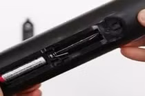 Cách sử dụng remote tivi chỉ với một viên pin