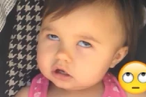 Cười sái hàm với những biểu cảm siêu đáng yêu của bé