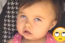 Cười sái hàm với những biểu cảm siêu đáng yêu của bé