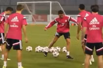 Cristiano Ronaldo phô diễn kỹ thuật trước trận đụng độ AC Milan