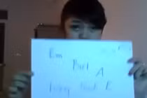 Thiếu nữ tỏ tình độc đáo vì trót yêu đơn phương