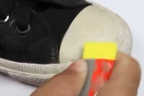 Không ai ngờ cục tẩy bé xíu làm được nhiều điều đến vậy