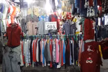 Sự thật kinh hoàng đằng sau những bộ quần áo giá rẻ