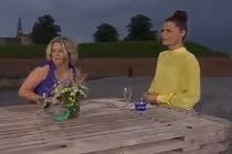 2 MC hốt hoảng vì kẻ phá đám chương trình trực tiếp